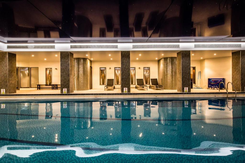 Holiday Inn London Kensington High Street  - 4 Star